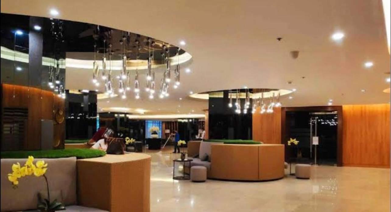 Shore 2 Residences High Speed Internet Walking Distance To Moa And Ikea Manila Eksteriør billede