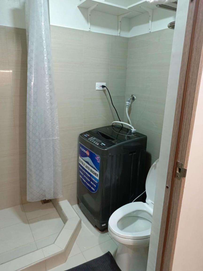 Shore 2 Residences High Speed Internet Walking Distance To Moa And Ikea Manila Eksteriør billede